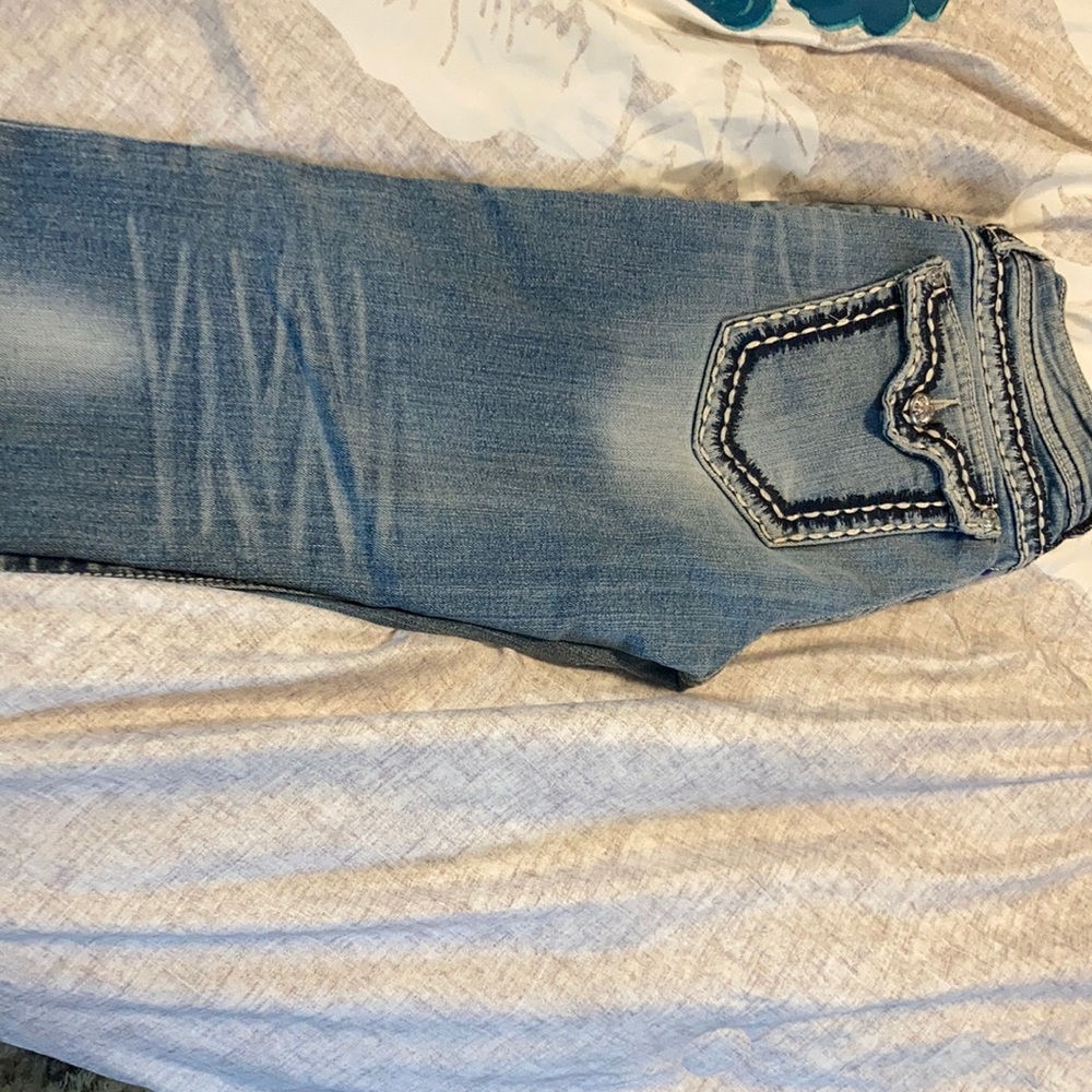 Miss Me Capri jeans. Size 30. Like new condition.